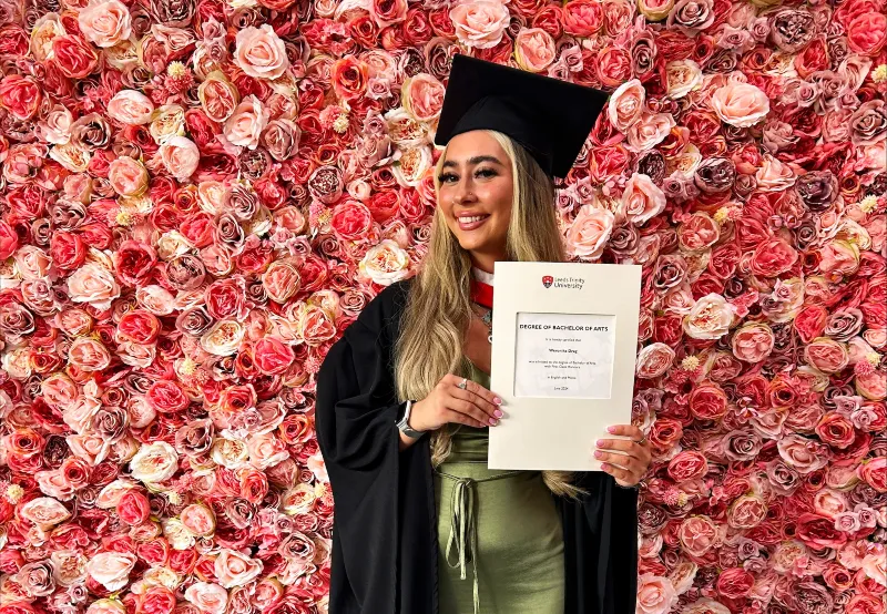Weronika Drag graduating.
