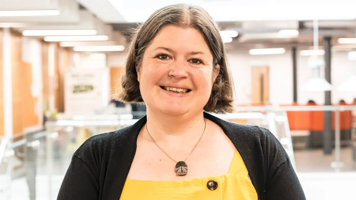 A picture of Dr Jess Guth.