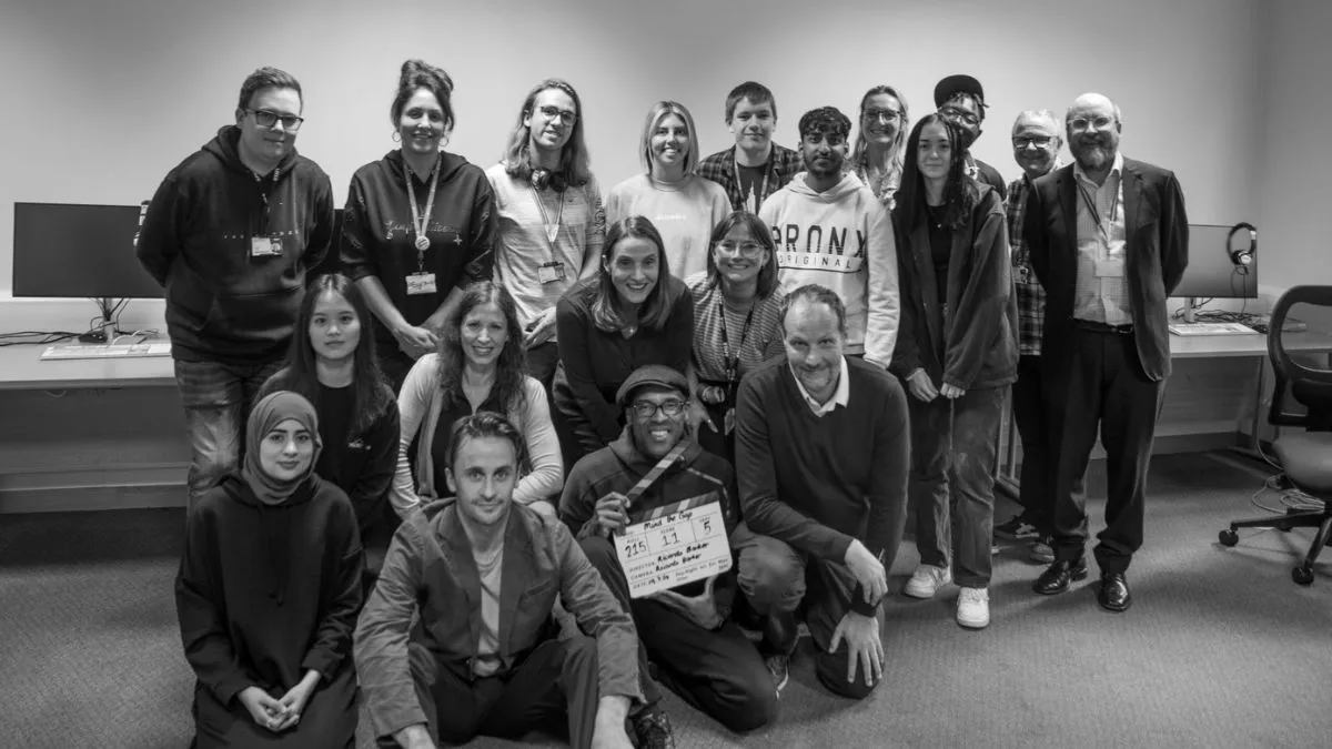 A group photo of the cast and crew of Mind the Gap.
