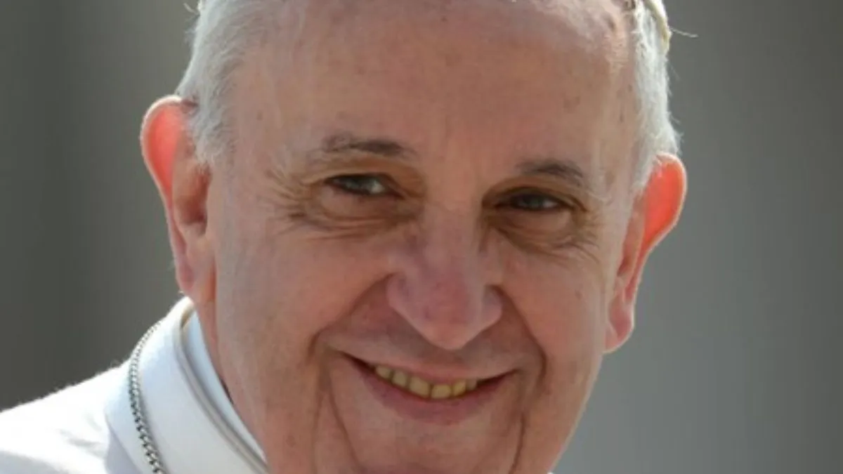 An image of Pope Francis.