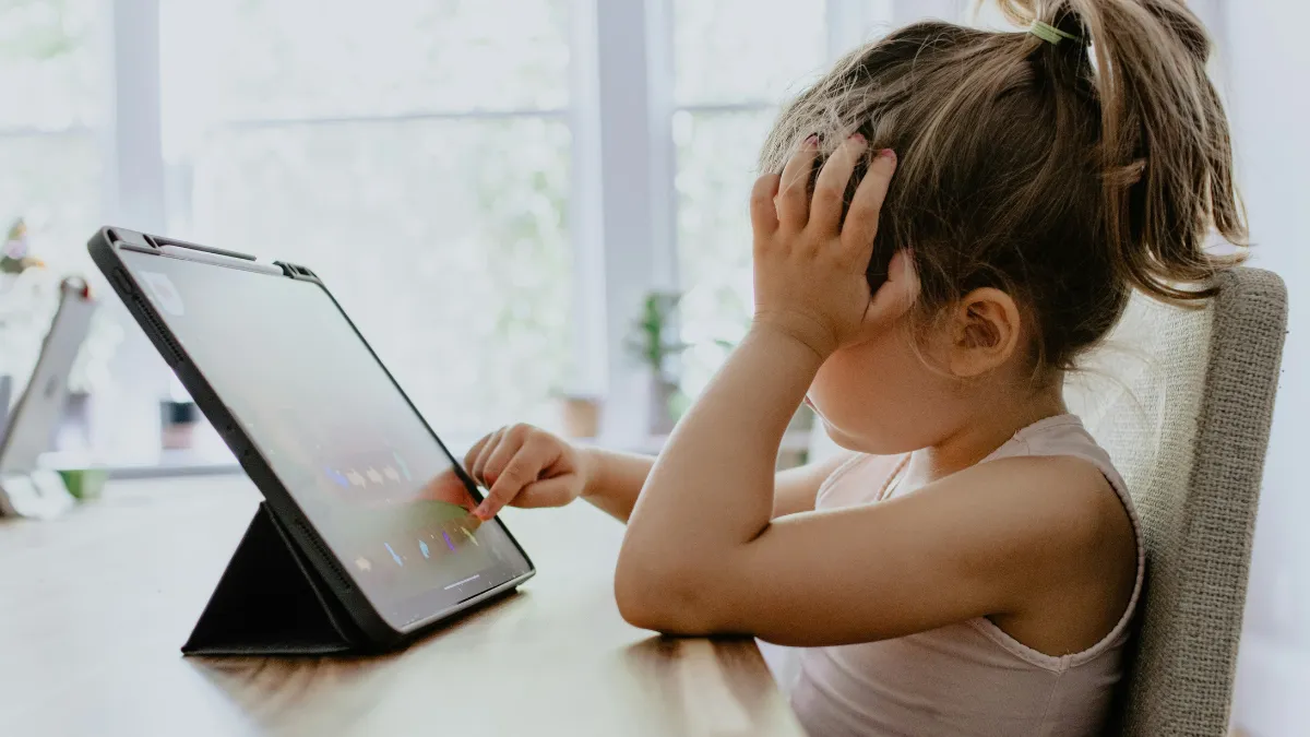 Experts call for better guidance for parents as research reveals risks of digital screen use for children under two