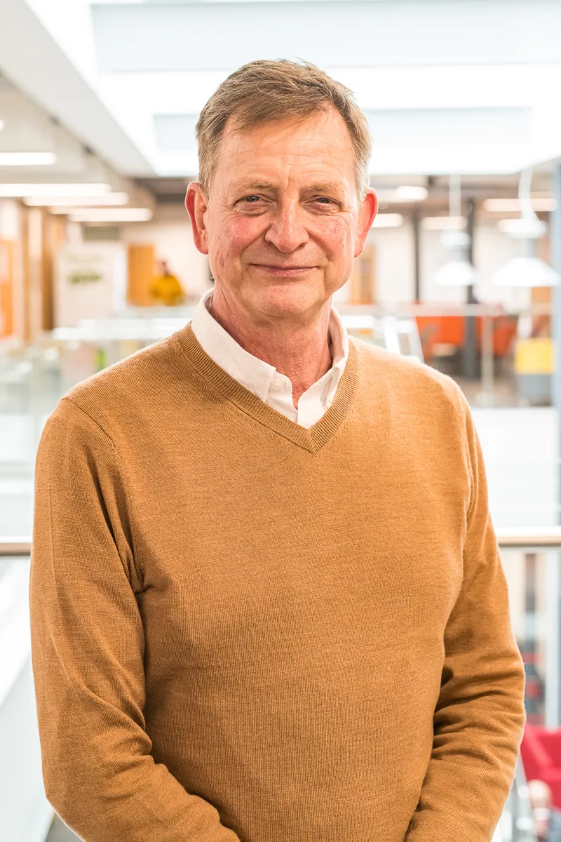 Profile photo of lecturer, Andrew Glover..