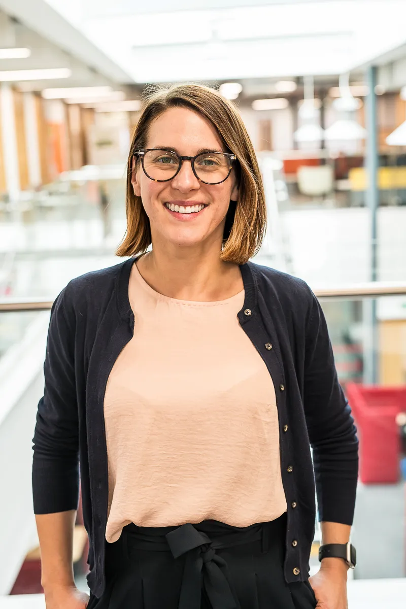 Profile photo of lecturer, Suzanne Tomlinson..