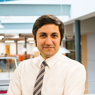 Profile photo of Dr Yash Baradaranshokouhi.