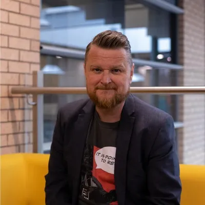 Profile photo of Darren Harper.