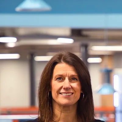 Profile photo of Dr Lisa Gannon.