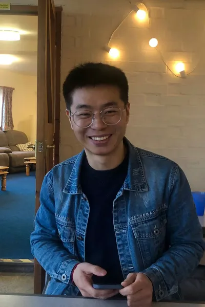 Hua Yan.