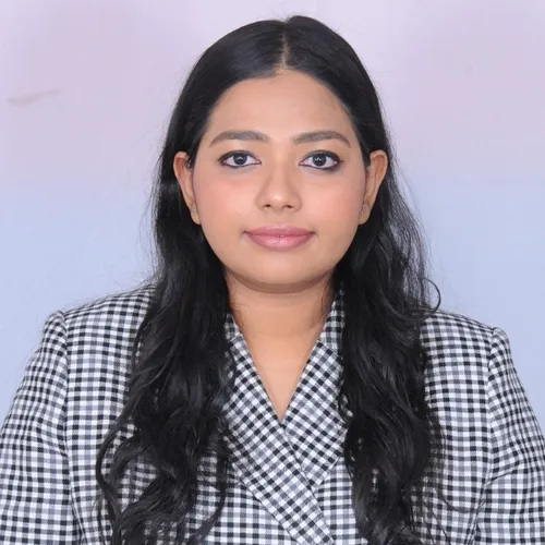 Profile photograph of Sapna Chowdhury.