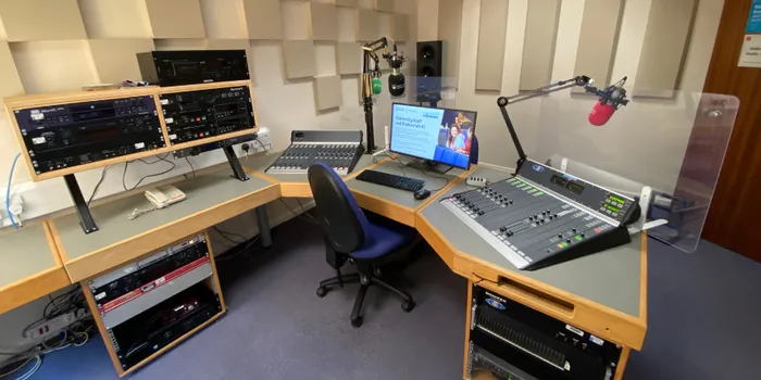 Radio equipment including computer screen and radio desk