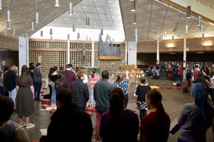 Leeds Retreat in partnership with Youth 2000 in University Chapel